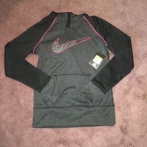 NEW WITH TAGS - NIKE SWEATSHIRT